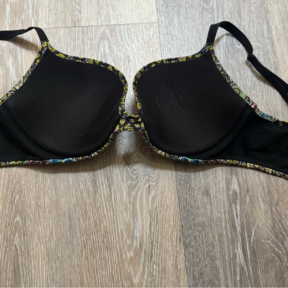 Victoria's Secret Multicolor Patterned Bra - Picture 3 of 4